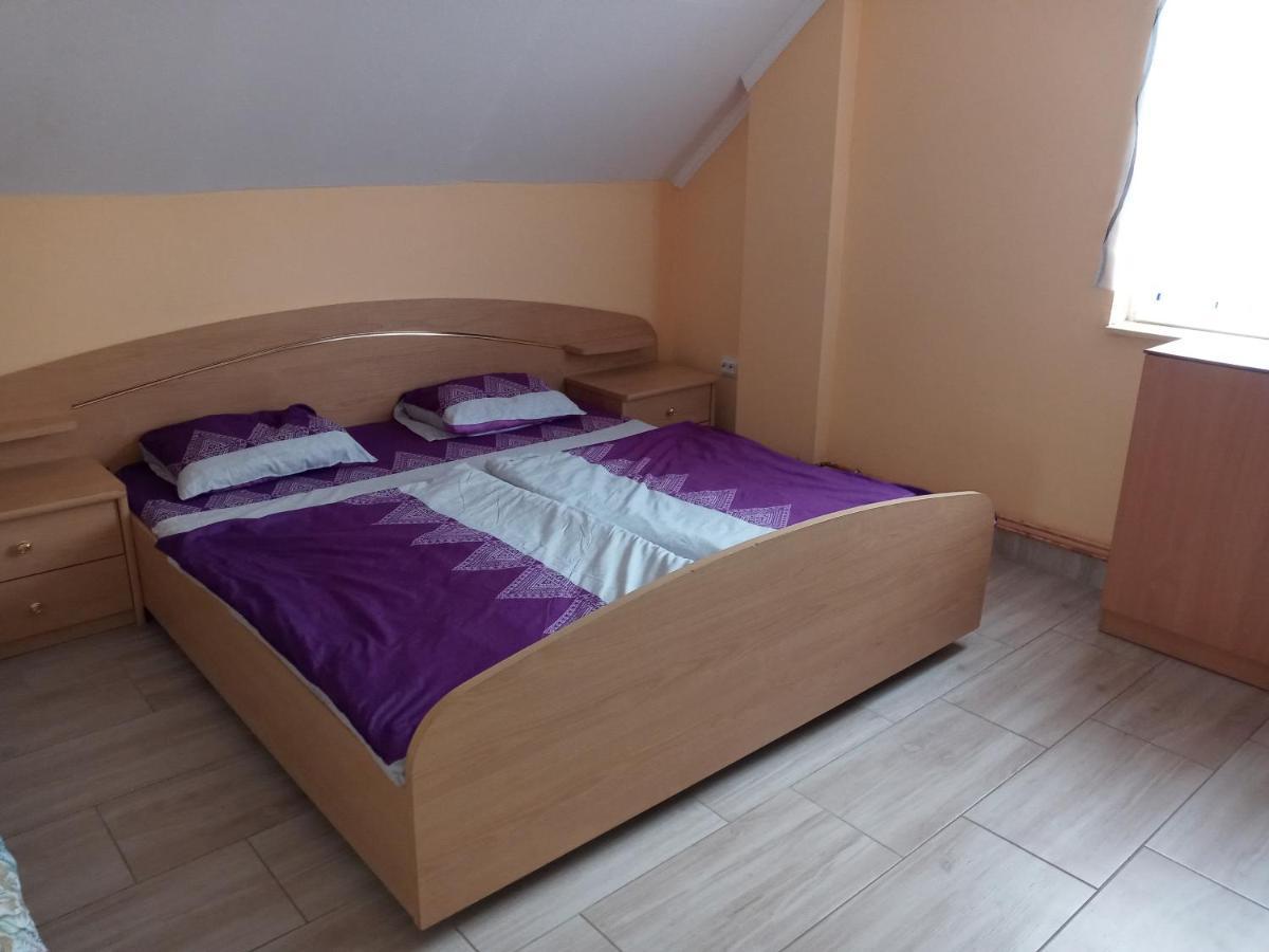 Napsugar Apartmanhaz バラトンレッレ エクステリア 写真