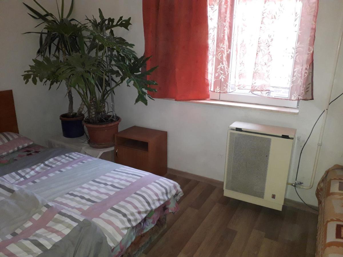 Napsugar Apartmanhaz バラトンレッレ エクステリア 写真