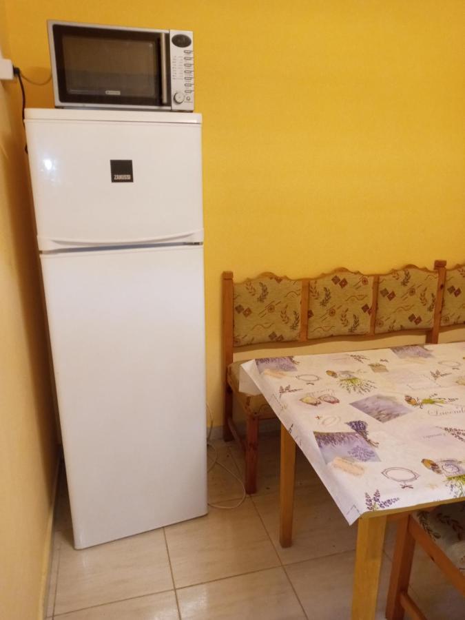 Napsugar Apartmanhaz バラトンレッレ エクステリア 写真